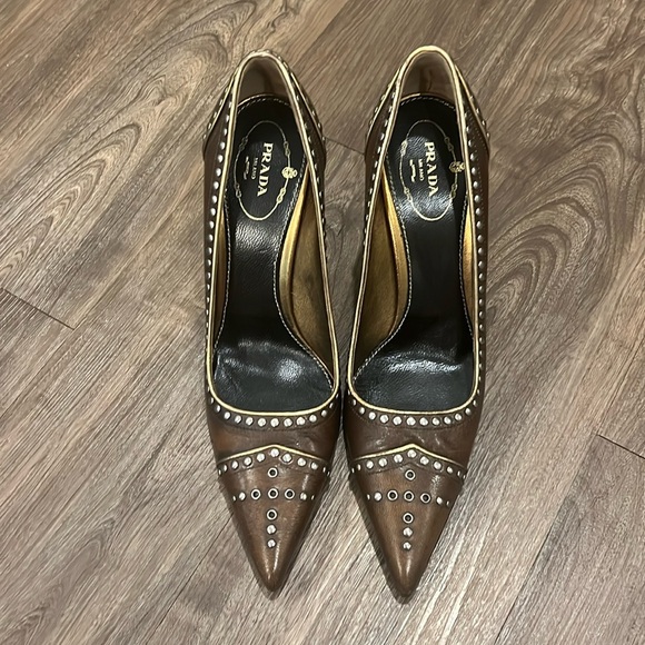 ❤️❤️ Beautiful, New Vintage Prada Heels ❤️❤️ - Picture 2 of 5